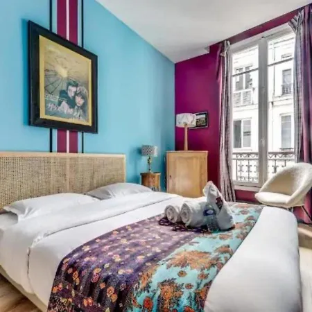 Le Dahlia - Charme Parisien - Champs-elysees Apartment *